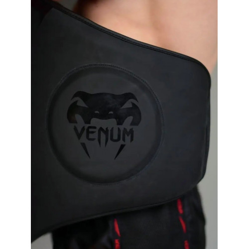 Протектор пояс тренера Venum Elite Belly