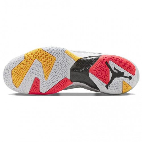 Баскетбольная обувь Jordan 37