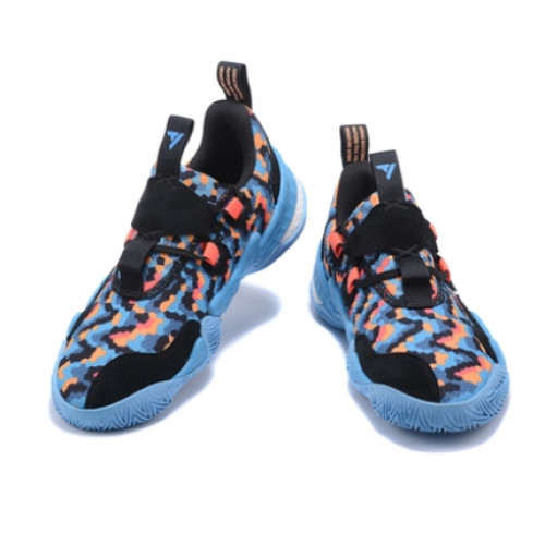 Баскетбольная обувь Adidas Trae Young 1.0