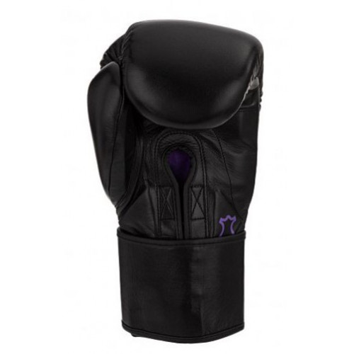 Боксерские перчатки Clinch Undefeated Black